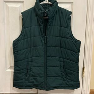 Size XL green down puffy vest